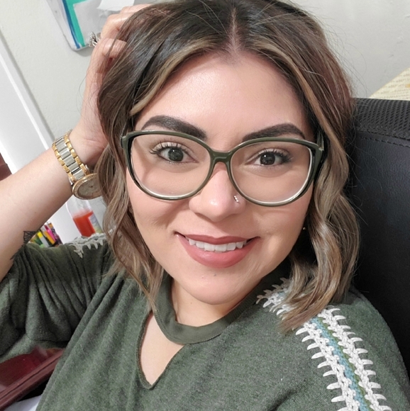 Meet your Posher, Paloma - Picture 6 of 8